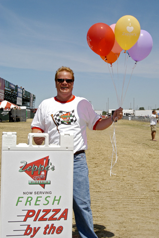 Pizza Vendor w/Colorful Balloons