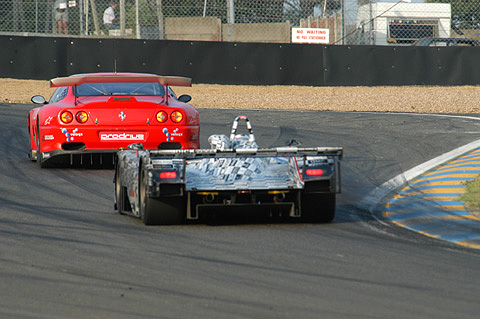 LMP 900 Audi Chasing a GTS Ferrari