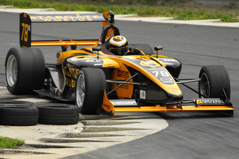 Simona De Silvestro in Action