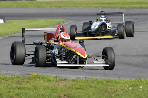 Victor Carbone in Van Diemen RF02 Zetec in Action