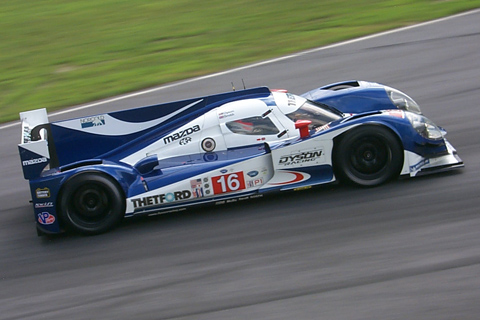 Lola B12/60 LMP1 Driven by Chris Dyson and Guy Smith in Action