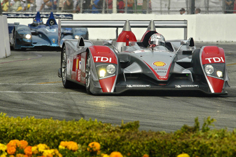 Audi R10 LMP1 Driven by Rinaldo Capello and Allan McNish in Action