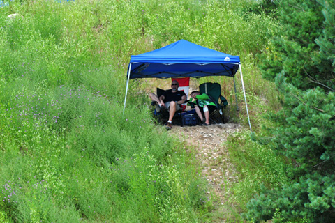 Remote spot set up by some spectators