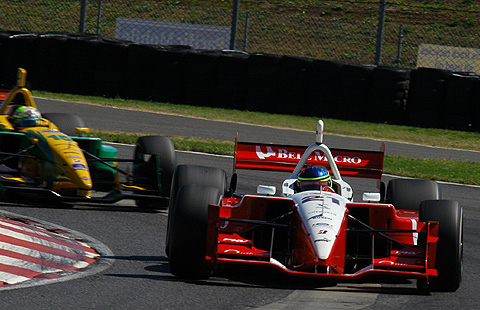 Cristiano da Matta Leading Alex Tagliani