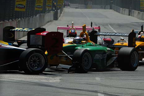 Simona De Silvestro's Front Wing Knocked Askew