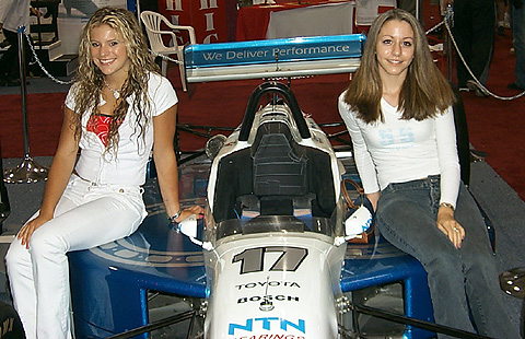 Team A.I.M. Girls on NTN Car